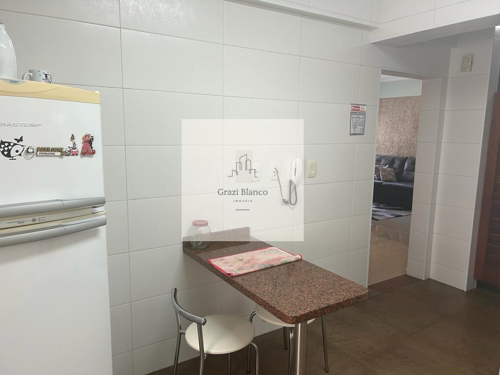 Apartamento no Edifício Leon dOro, com 3 dormitórios - Graziella Blanco Imóveis