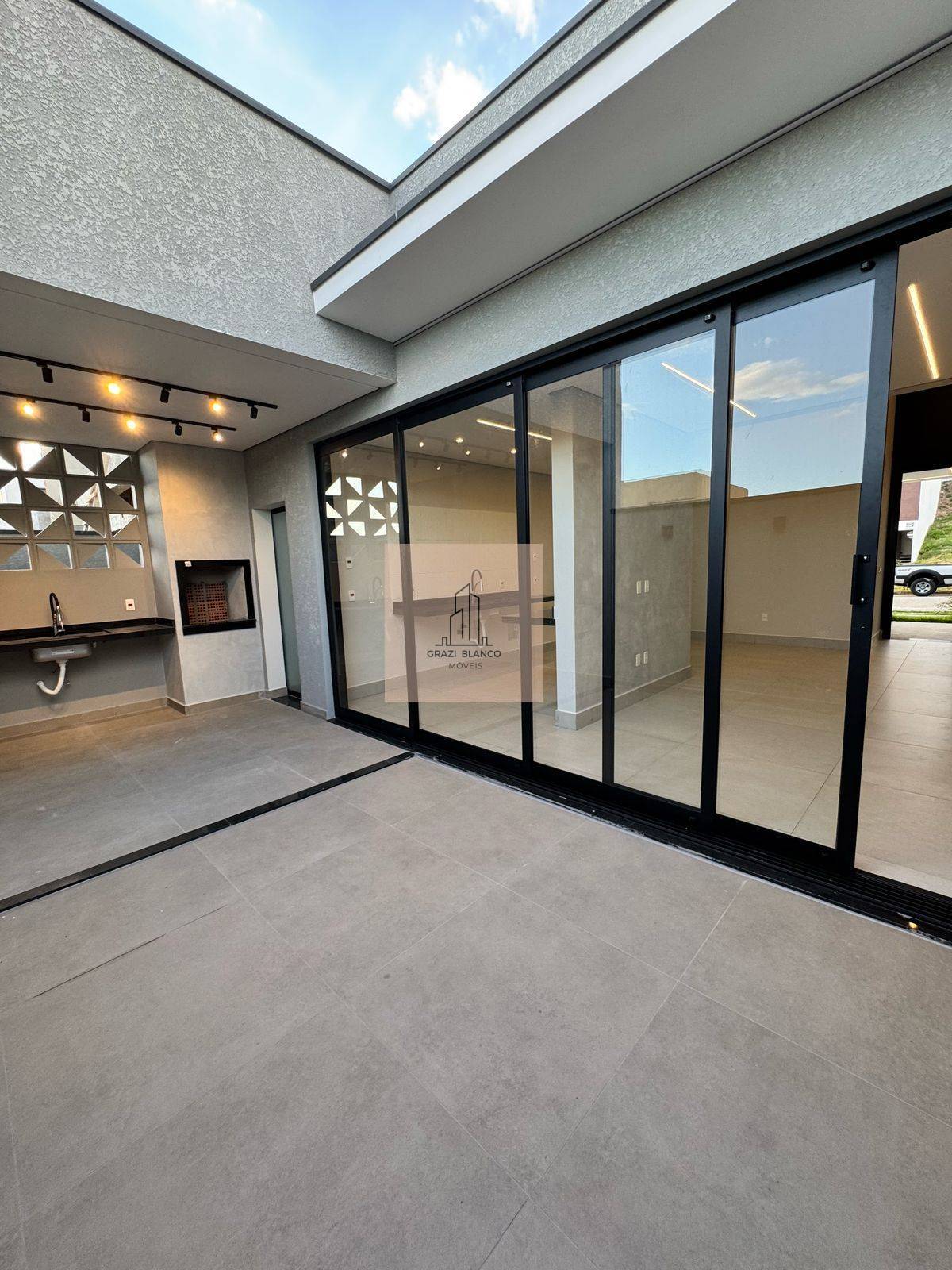 Casa de condomínio à venda, no Condomínio Horto Villagio,  em Sorocaba, Condomínio Horto Villagio, com 3 quartos, 110m² - Graziella Blanco Imóveis