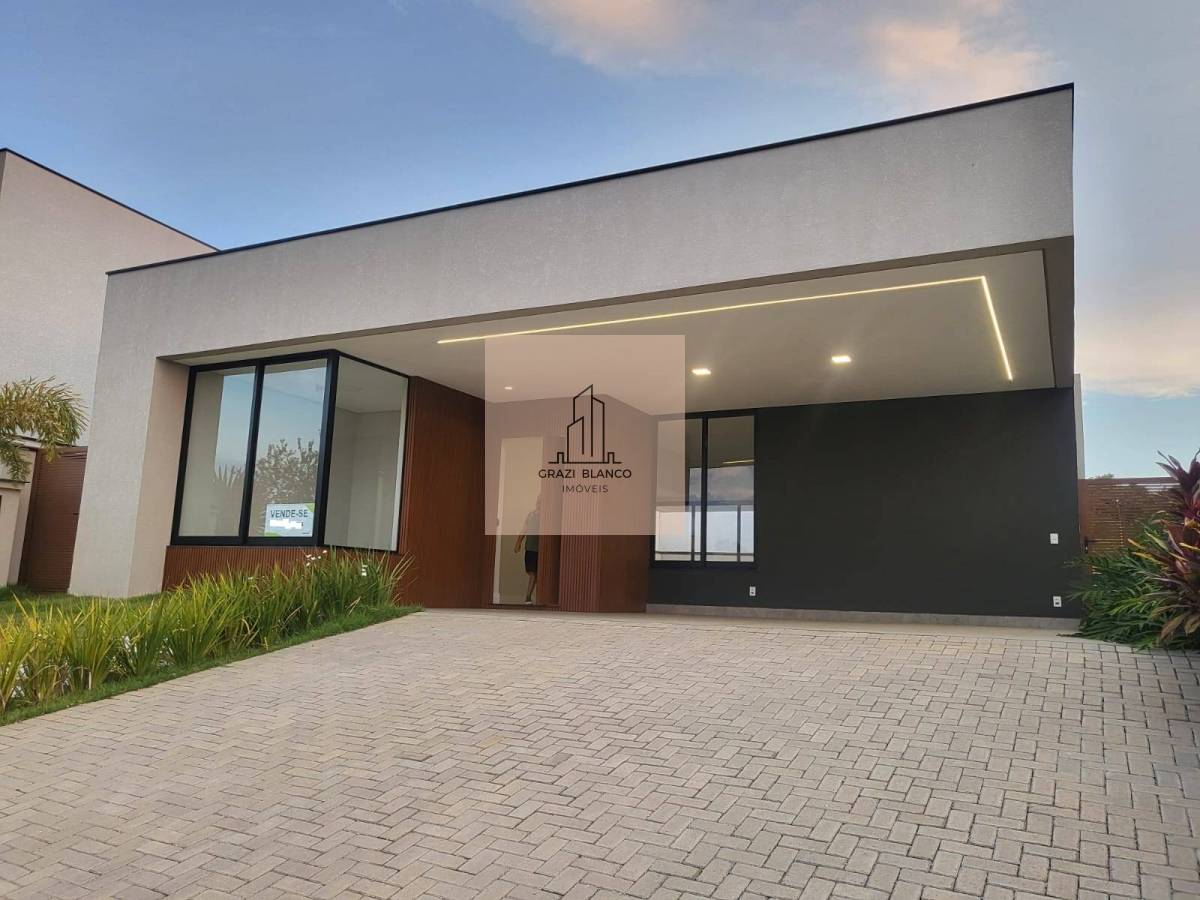Casa de condomínio à venda, no Condomínio Alphaville Nova Esplanada 4, com 3 suítes, piscina aquecida! - Graziella Blanco Imóveis