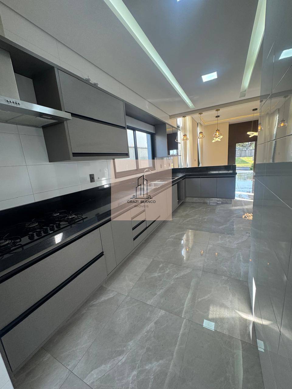 Casa de condomínio à venda, no Condomínio Mont Blanc,  em Votorantim, com 4 suítes - Graziella Blanco Imóveis