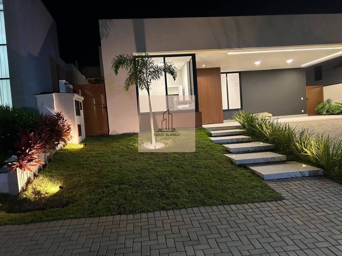 Casa de condomínio à venda, no Condomínio Alphaville Nova Esplanada 4, com 3 suítes, piscina aquecida! - Graziella Blanco Imóveis