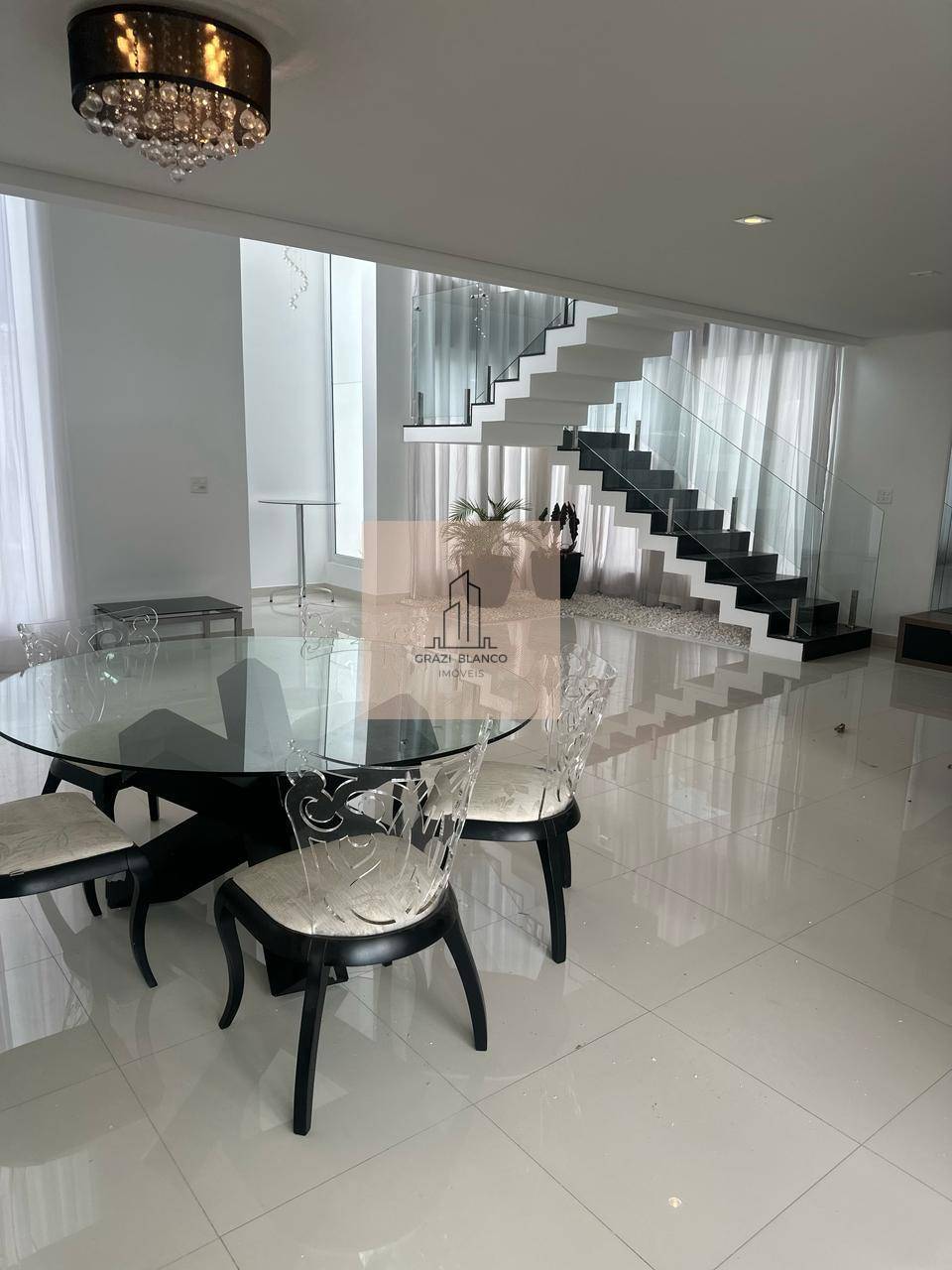 Casa no Condominio Villa Suiça,  em Sorocaba, com 3 suítes, 315m² - Graziella Blanco Imóveis