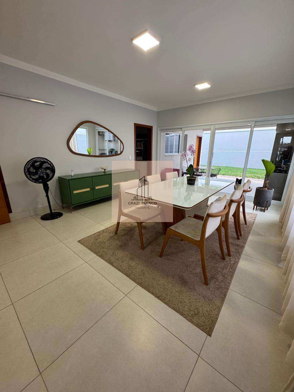 Casa de condomínio para alugar, no Condomínio Alphaville Nova Esplanada,  em Votorantim, com 3 quartos, 290m² - Graziella Blanco Imóveis