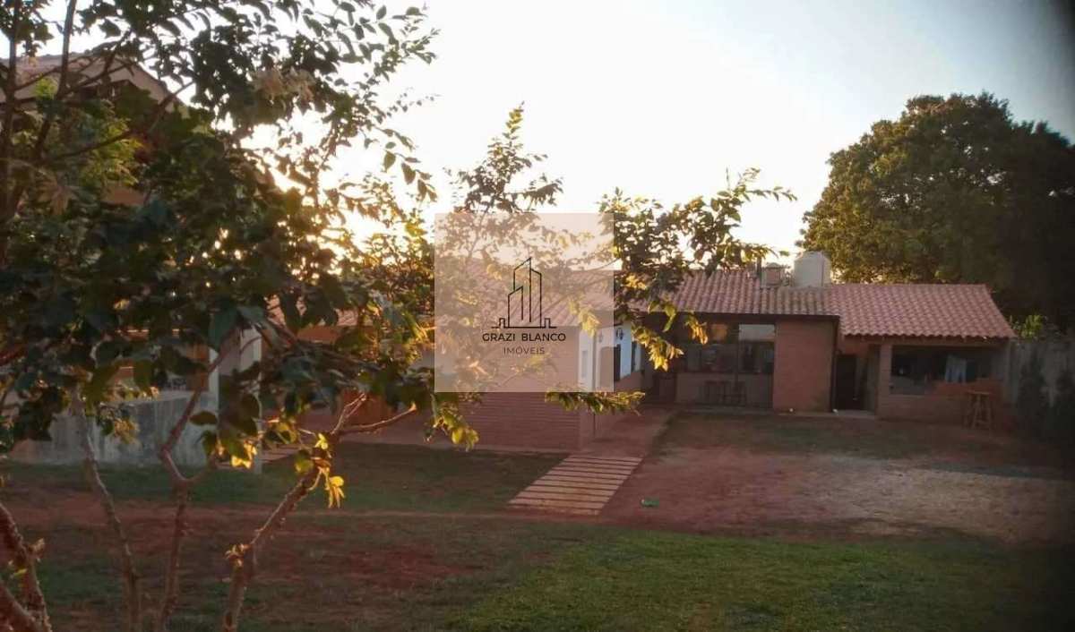 Chácara à venda com 3 quartos, 280m² - Centro,Araçoiaba da Serra