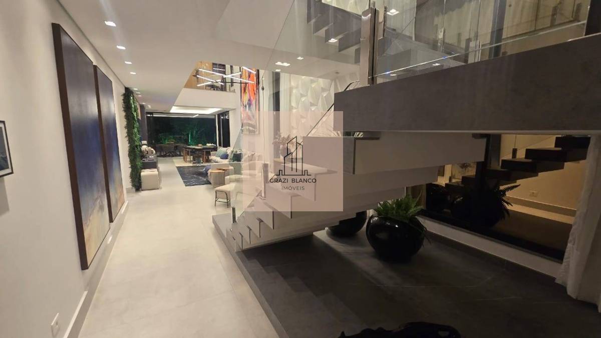 Linda casa em Riviera de São Lourenço, na região do Golf e pertinho da praia! - Graziella Blanco Imóveis