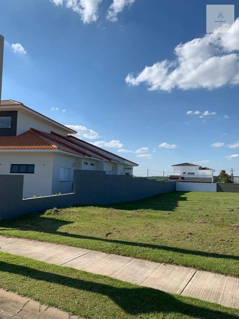 Lindo terreno PLANO, no Condomínio Jequitibá - Graziella Blanco Imóveis