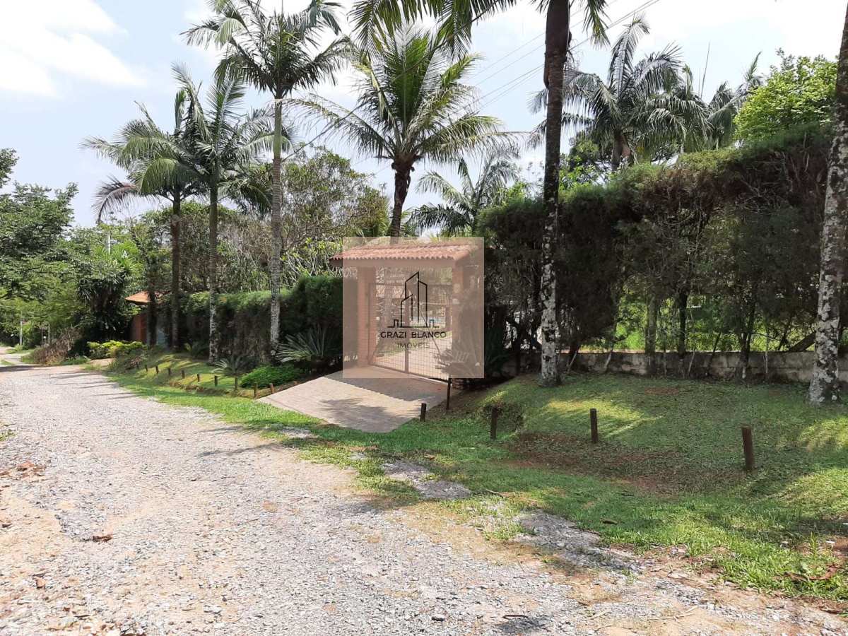 Chácara à venda com 3 quartos, 170m² - Jardim Master,